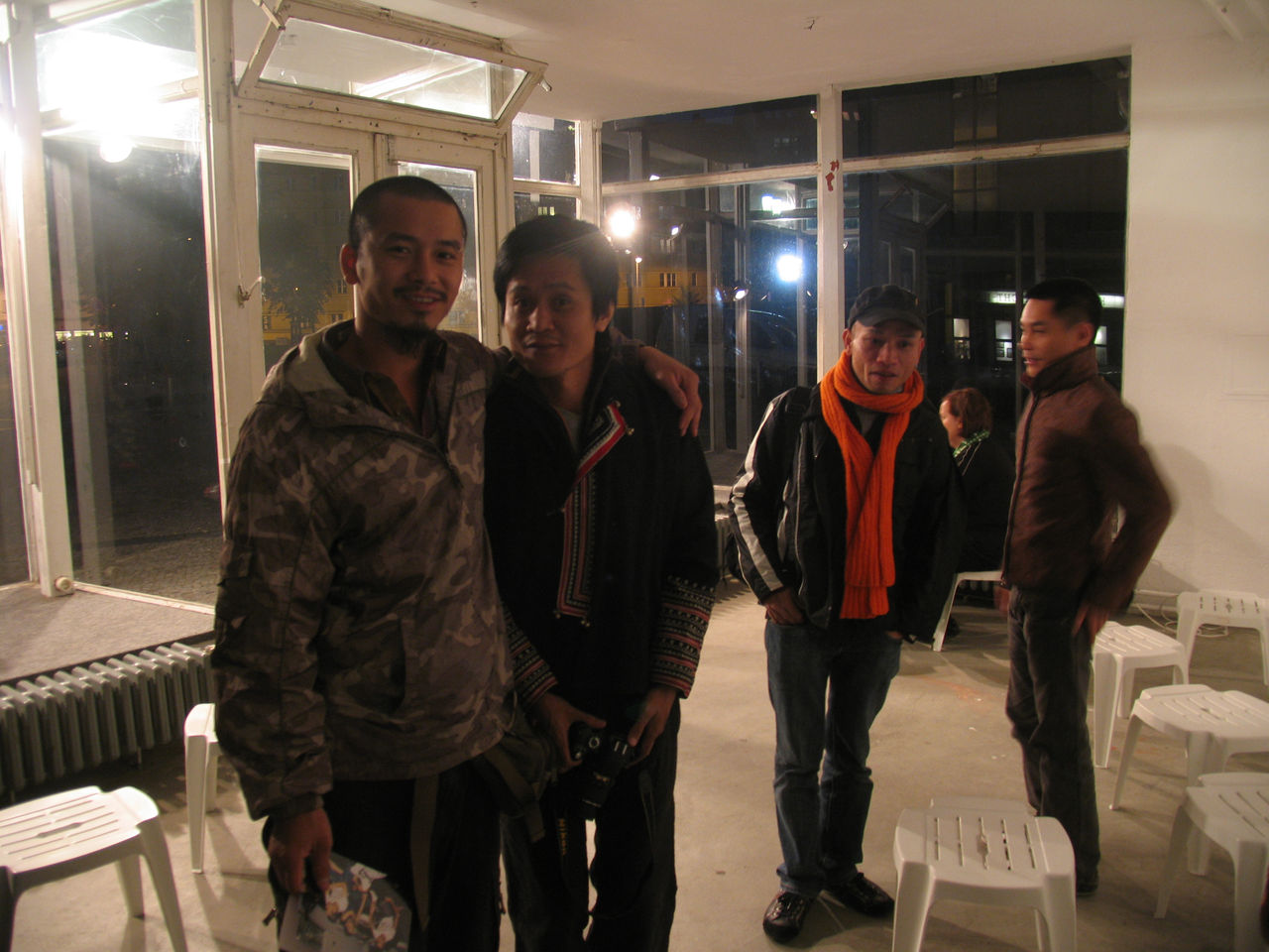 Photographic documentation of RYLLEGA Berlin (Nguyen Anh Tuan, Nguyen Quang Huy, Truong Tan and Nguyen Minh Thnah at the Volksbühne Berlin, 16 September 2008)